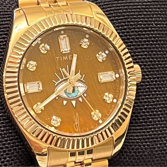 Jacquie Aiche x Timex collab tiger’s eye watch. Highly sought after, so chic. - Picture 5 of 9
